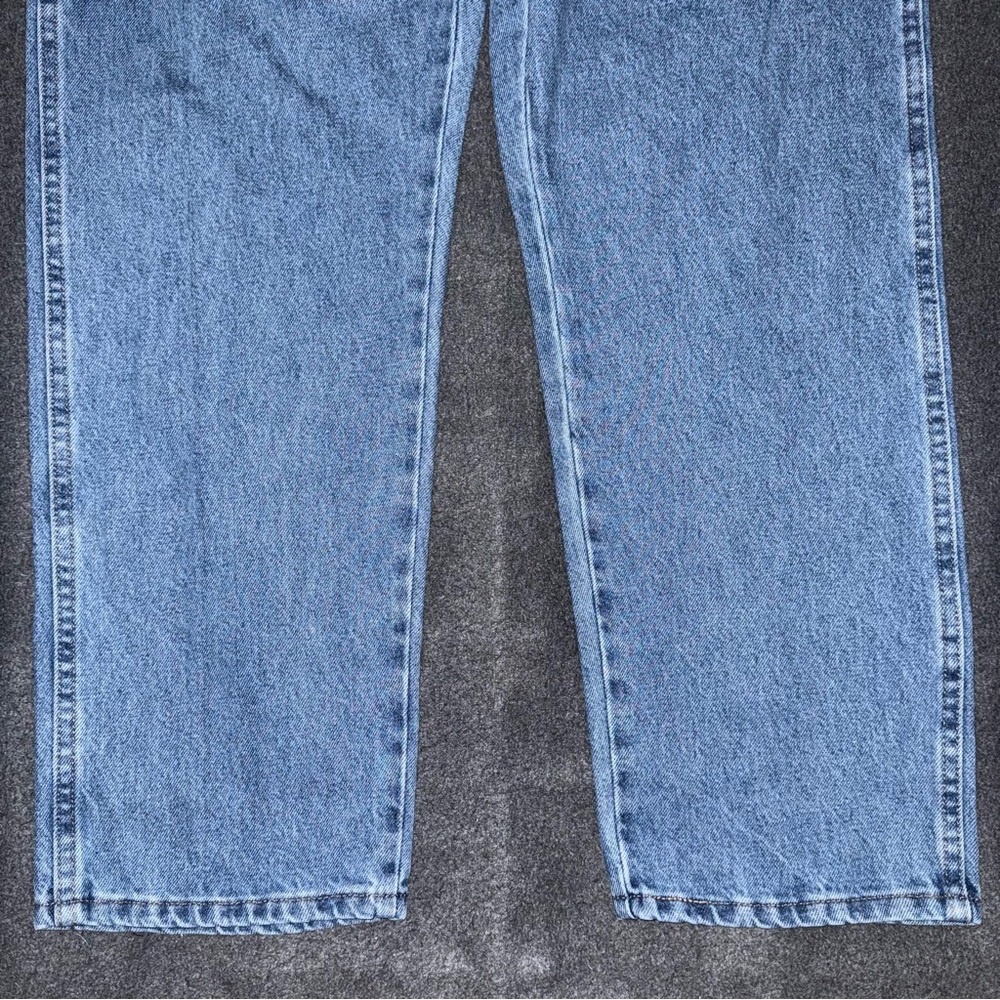 NWT Rustler by Wrangler Men’s Straight Leg Jeans 38x29 Medium Wash 100% Cotton - Picture 7 of 8